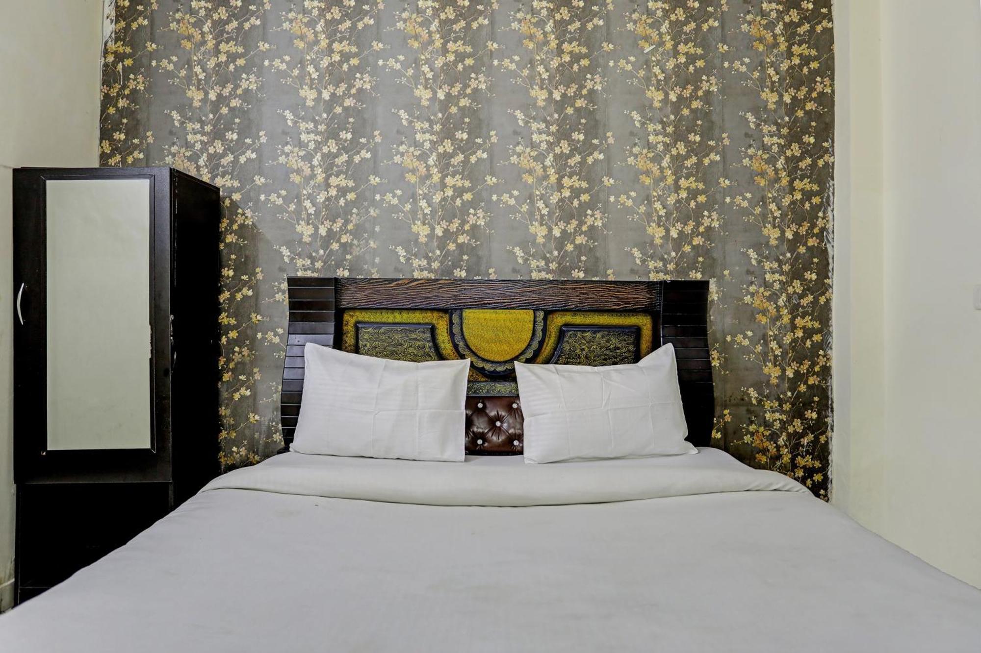 The Golden Valley 3* Delhi (National Capital Territory of India)