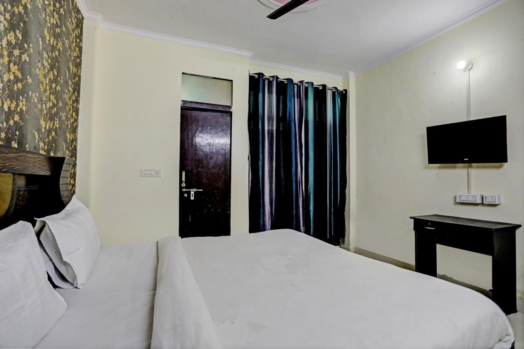 Hotel The Golden Valley Delhi (National Capital Territory of India)